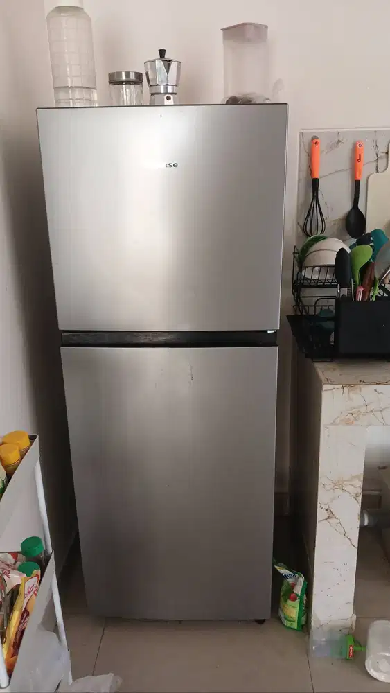 DIJUAL CEPAT – Hisense Kulkas 2 Pintu RT266N4IGN