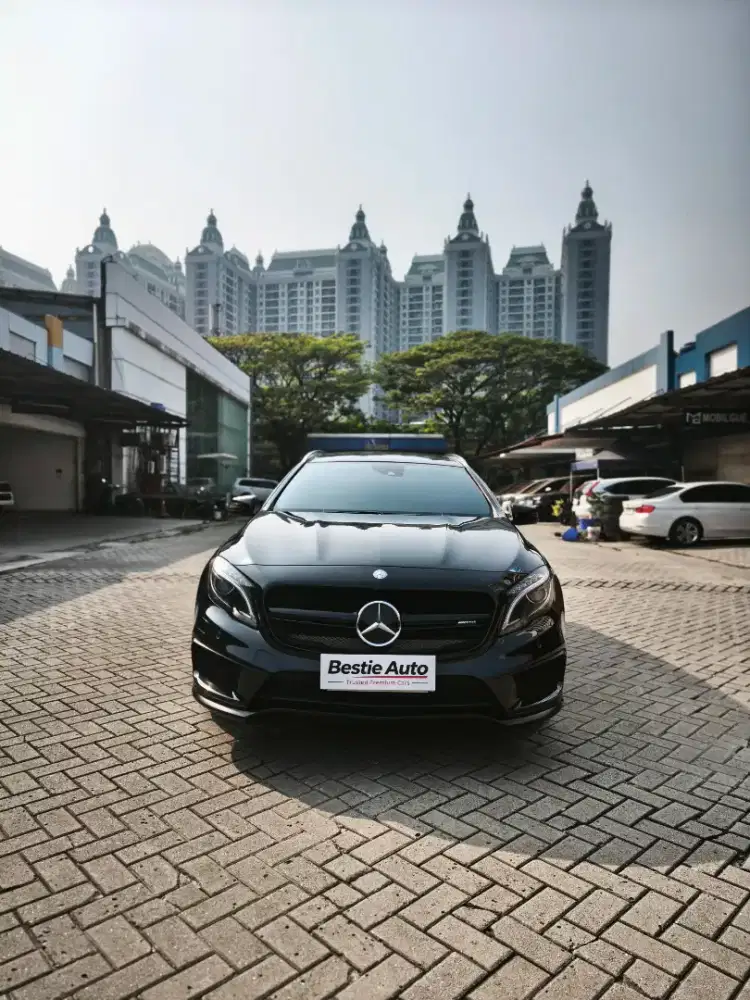 MERCEDES-BENZ GLA 45 AMG 4MATIC | 2015 | BLACK ON BLACK