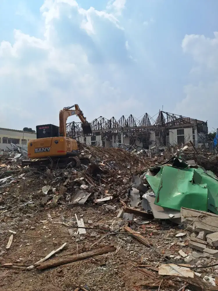 Land clearing hotmix aspal bongkar bangunan gedung