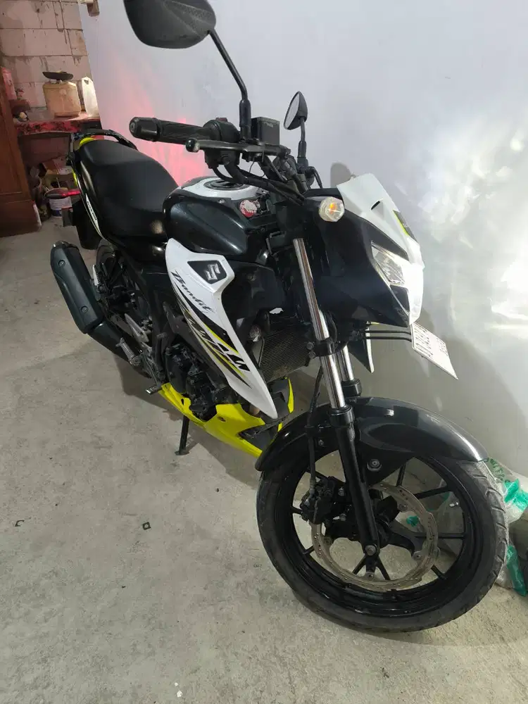 Suzuki GSX 150 BANDIT