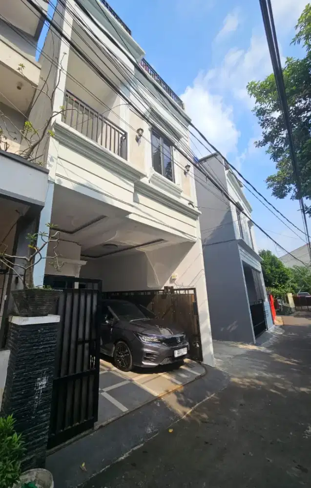 Jakarta Selatan Talita Green 5 Jalan Damai Srengseng Sawah 2,5 Lantai