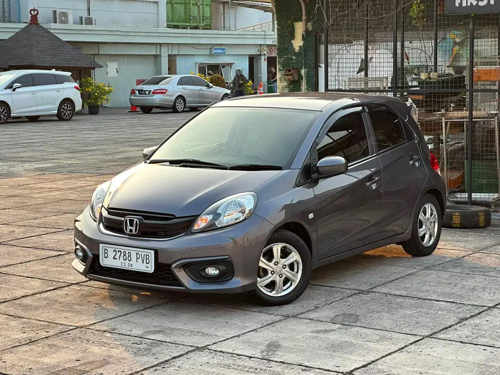 PALING MURAH !! DP 10jt BRIO E CVT AT MATIC 2017 !! SIAPA CEPAT AJA !!
