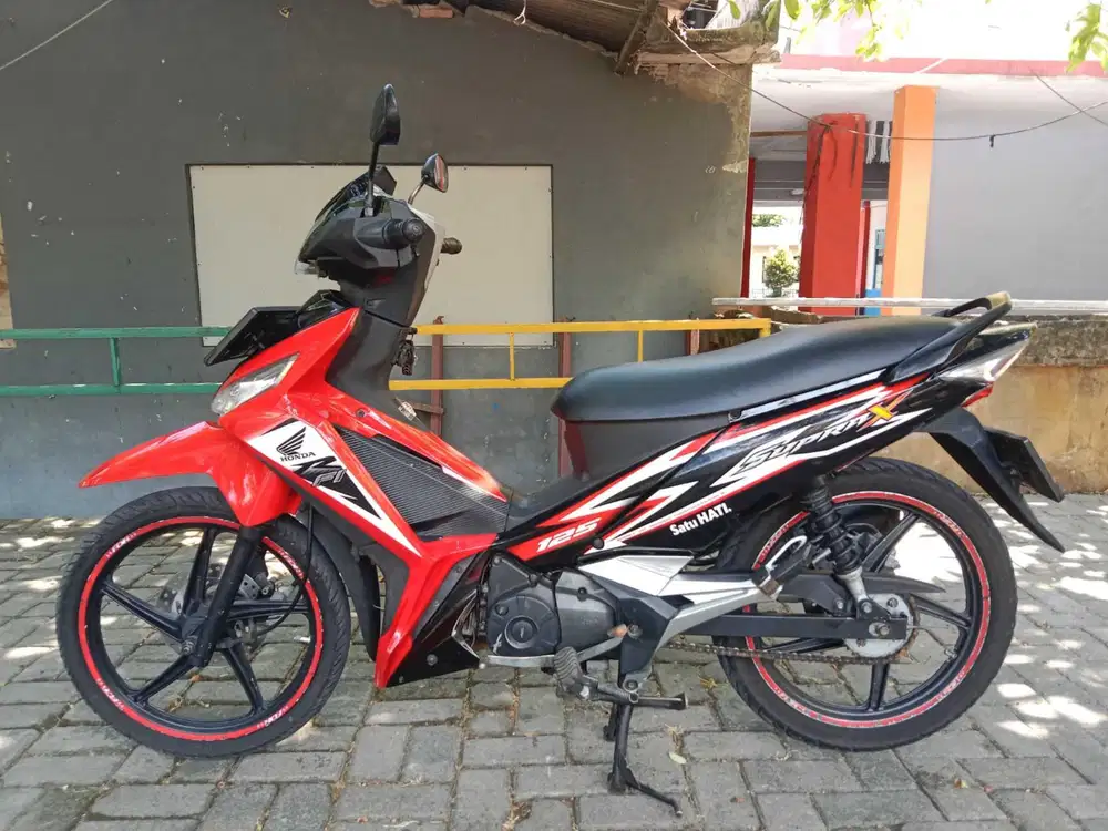 Honda Supra x125 cw fi th 2014 tinggal gass