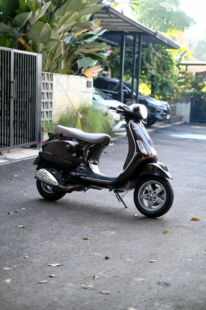 VESPA PIAGGIO LX 150 2VIE 2012