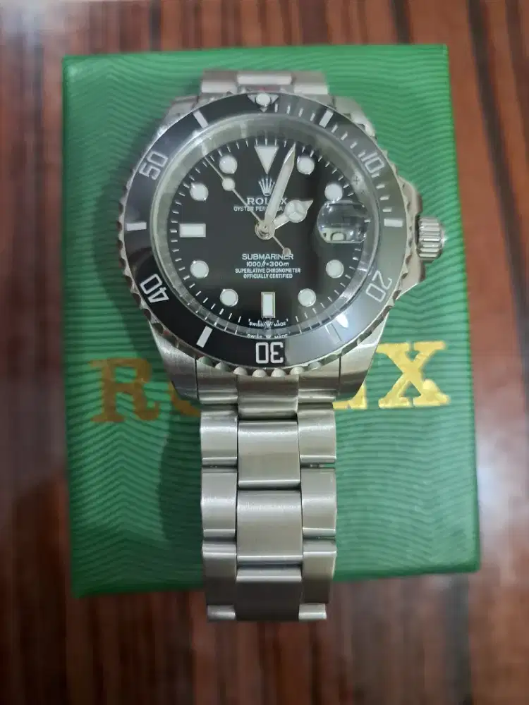 Dijual jam tangan Rolex Batrai 2 unit