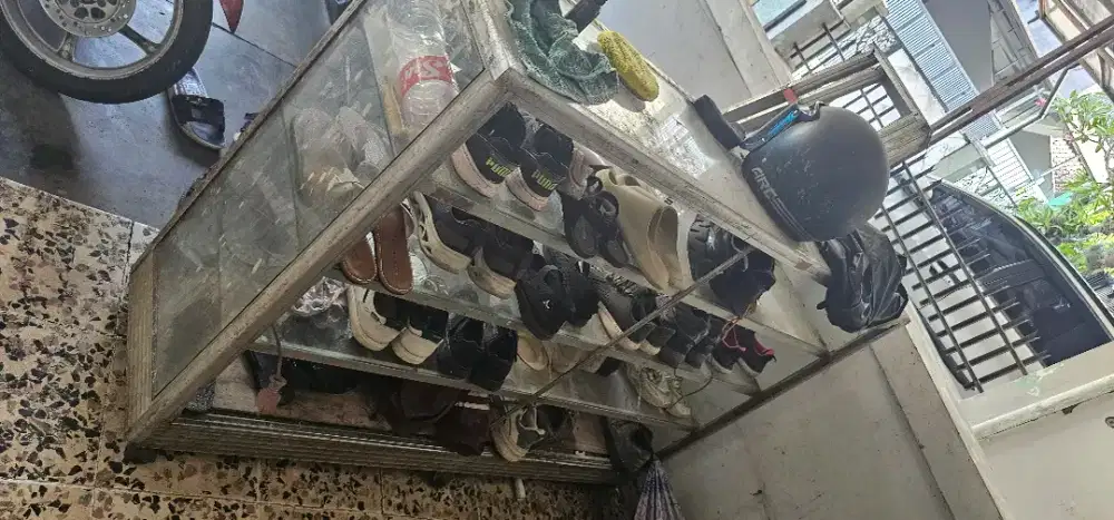 Aluminium tables