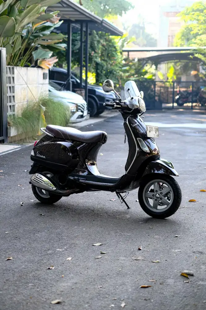VESPA PIAGGIO LX 150 2VIE 2012