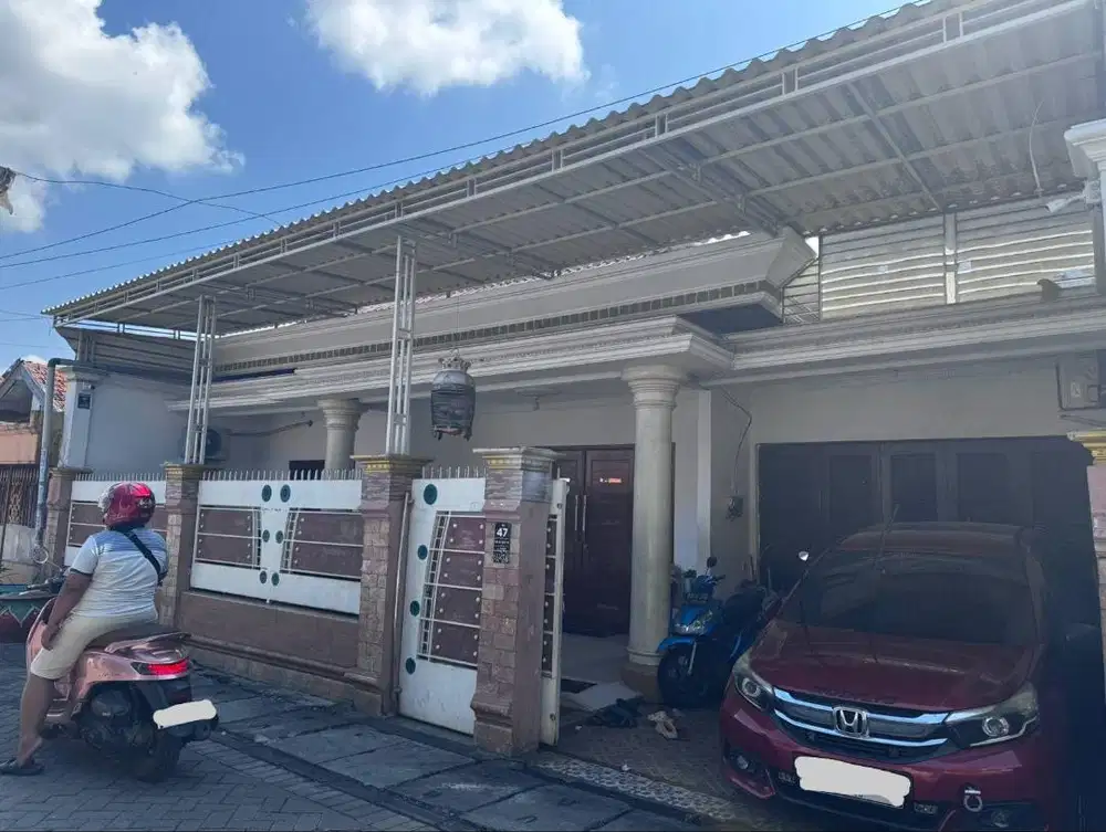 Di jual rumah di tanbak dalam surabaya