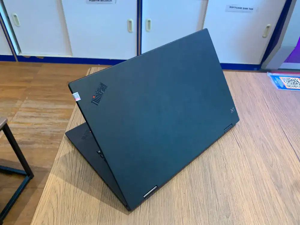 Lenovo x1 yoga intel core i5-8350U Ram 16gb Ssd 256gb