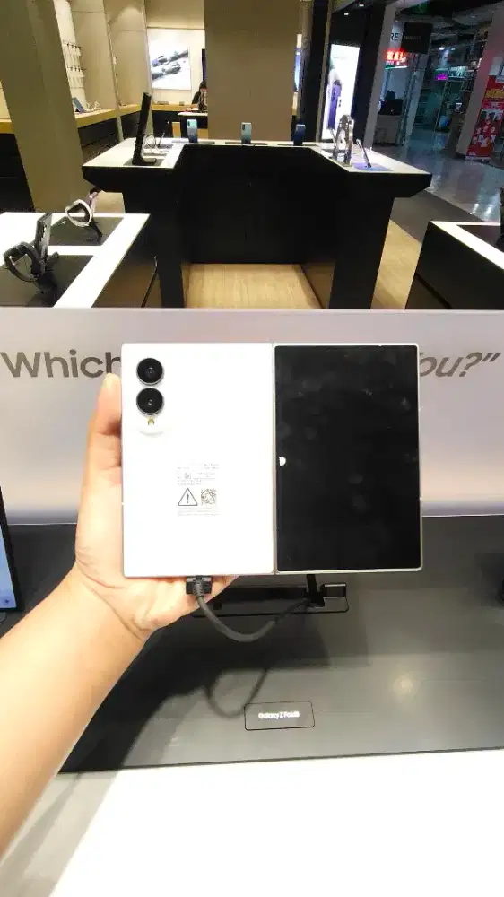 SAMSUNG ZFOLD 8 PRE ORDER