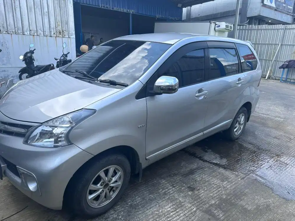 Jual mobil avanza 2012
