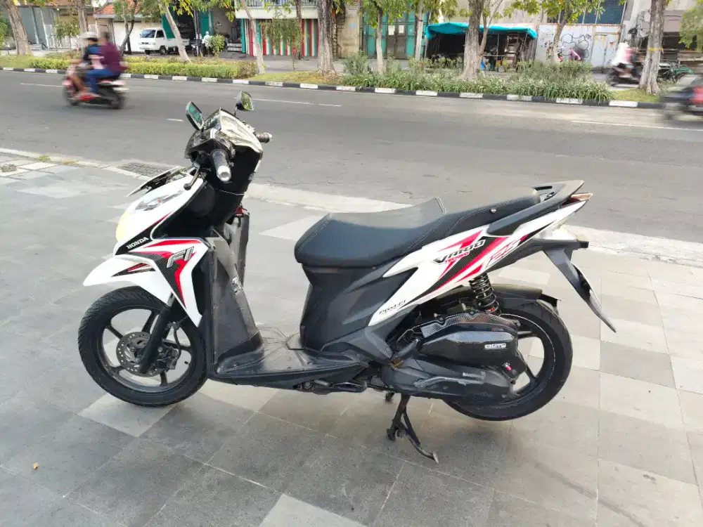 VARIO 125 KZR 2014 ISTIMEWA