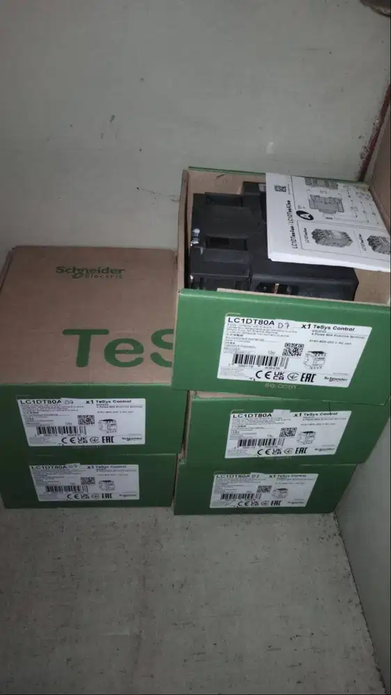 CONTACTOR LC1 DT80A D7