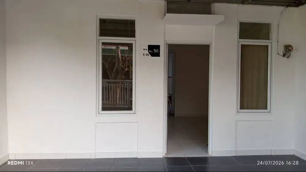 Disewakan rumah 2 Kamar Tidur, 1 Kamar Mandi, Carpot, Toren air.