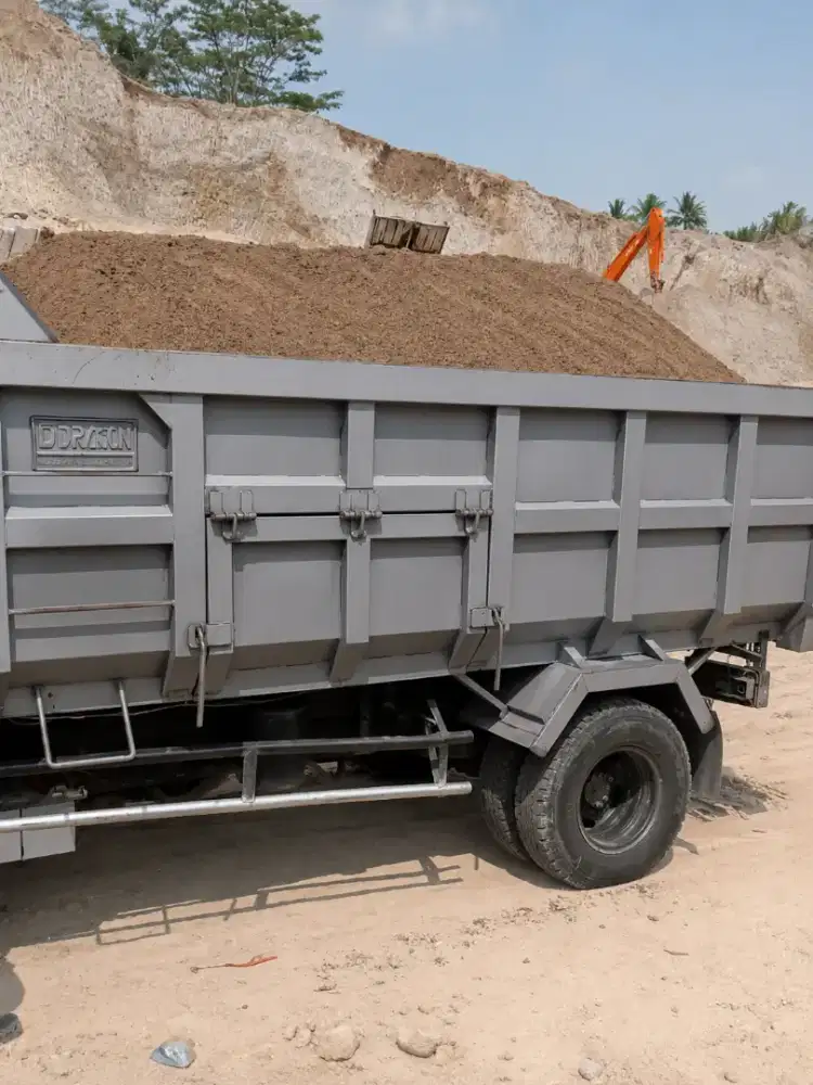 Pasir bangunan isi 7,5 kubik full padat
