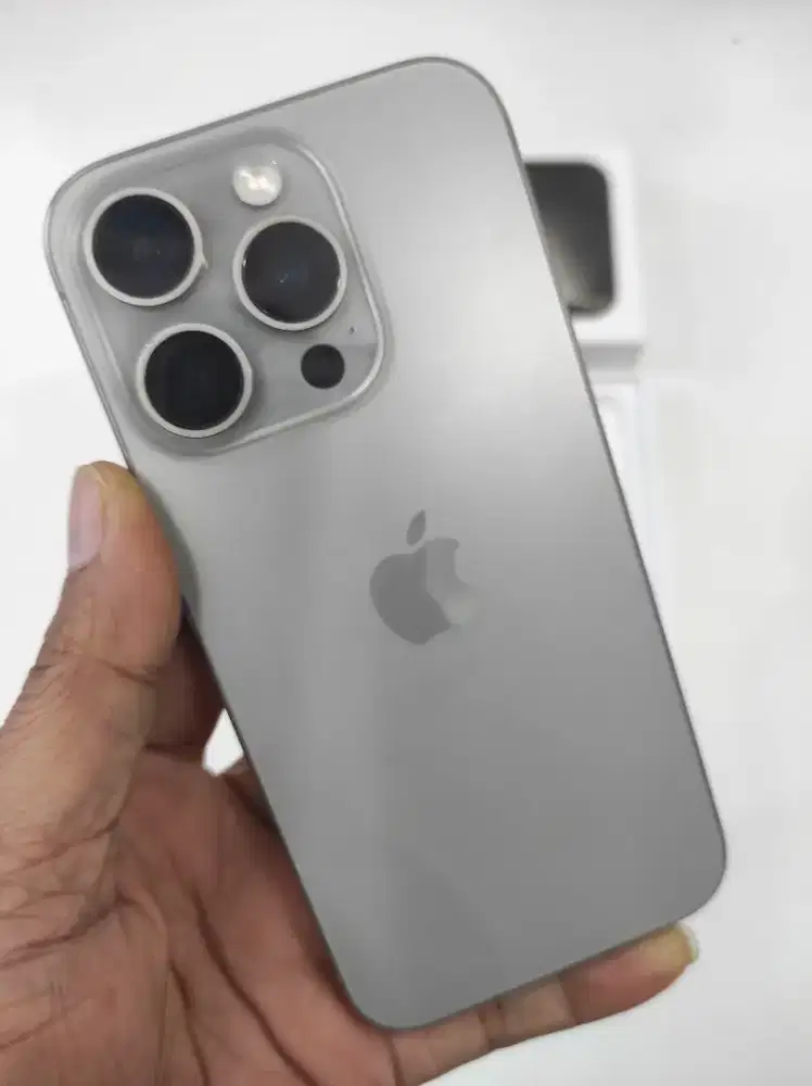 Iphone 15 pro 512 
Garansi Resmi
Bh 81%
Mulus 98%
Fulset original