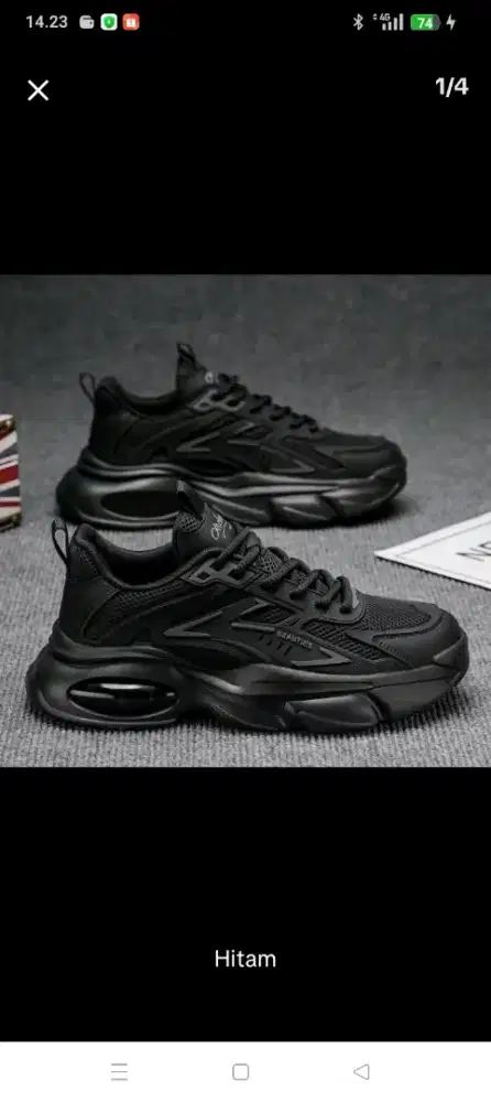 Sepatu Nike size 42
