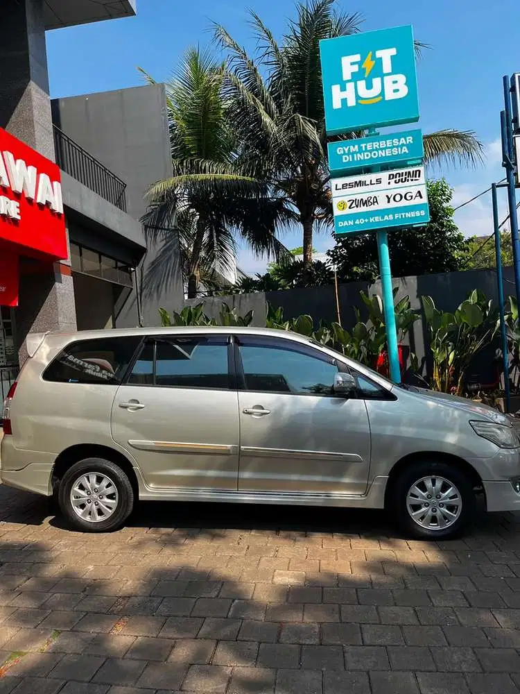 Toyota Kijang Innova 2013 Bensin