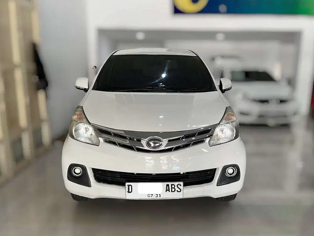 Daihatsu Xenia R Manual 2014 putih mulus siap pakai