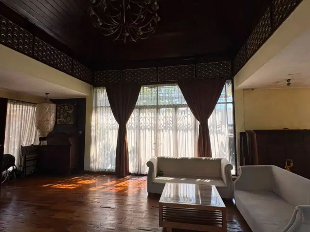 Rare Item! Properti Komersial Rumah & Kantor Premium di Merdeka Raya Kuta Bali – Siap Paka
