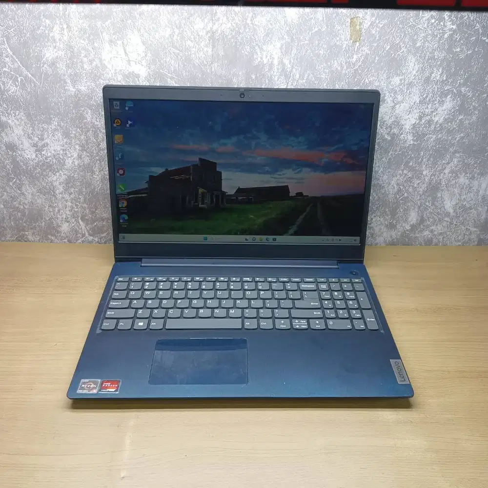 LAPTOP LENOVO IDEAPAD 3-15ARE05