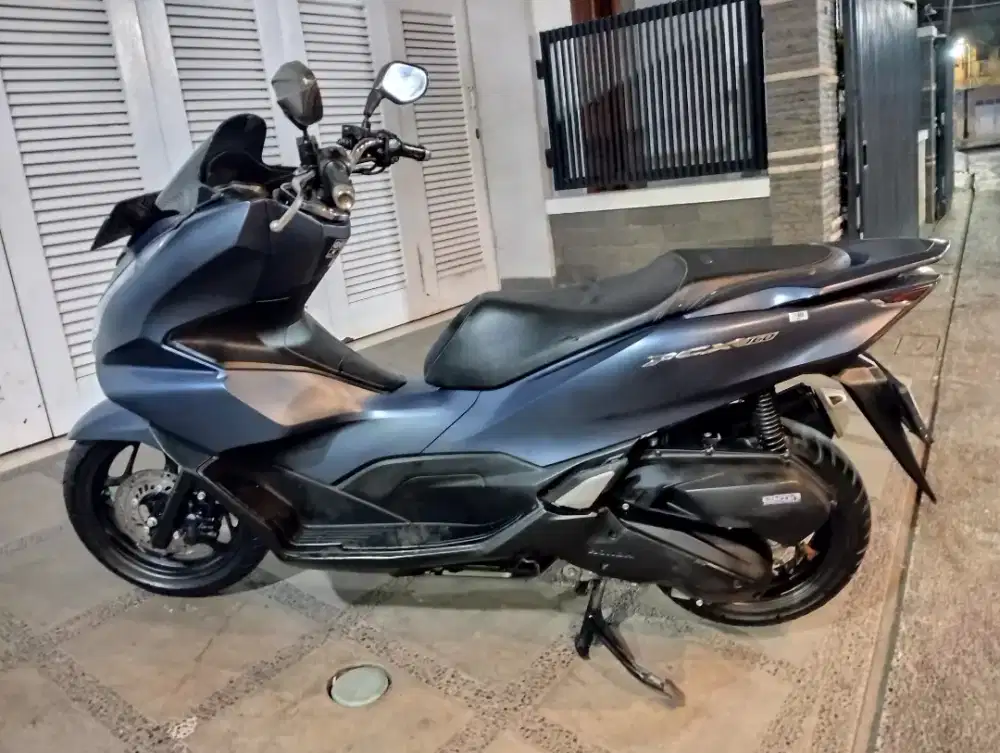 Honda pcx tahun 2023