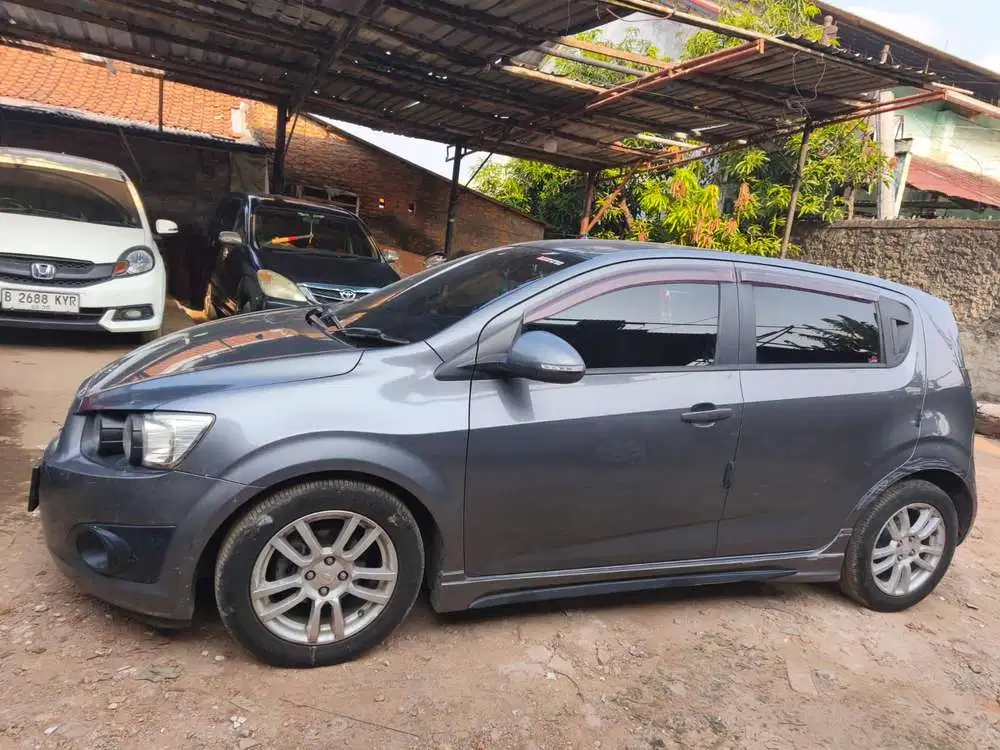 Chevrolet Aveo 2014 Bensin
