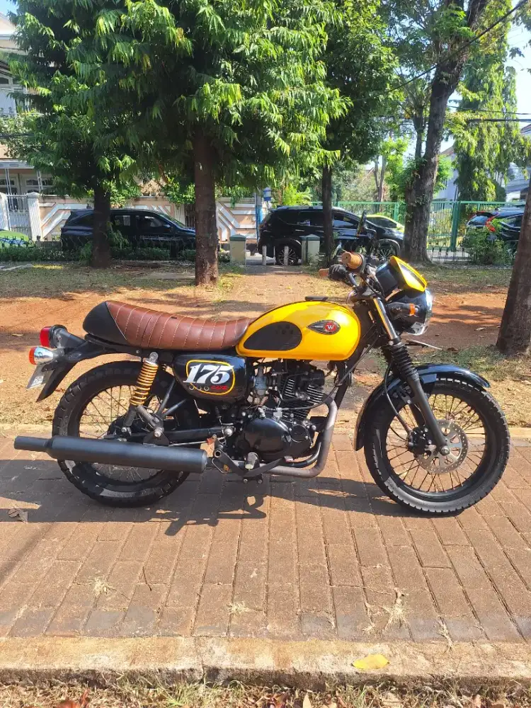 Kawasaki W175 Cafe Yellow/Kuning 2019