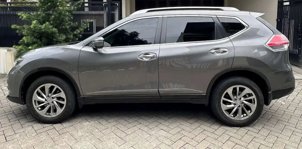 Nissan X-Trail 2015 Bensin