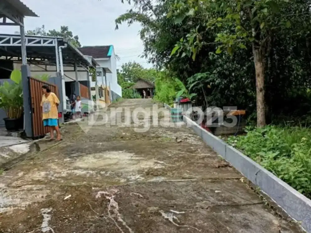 TANAH KAVLING SIAP BANGUN DEKAT PERUM  JATI SAWIT BALECATUR SLEMAN YOGYAKARTA