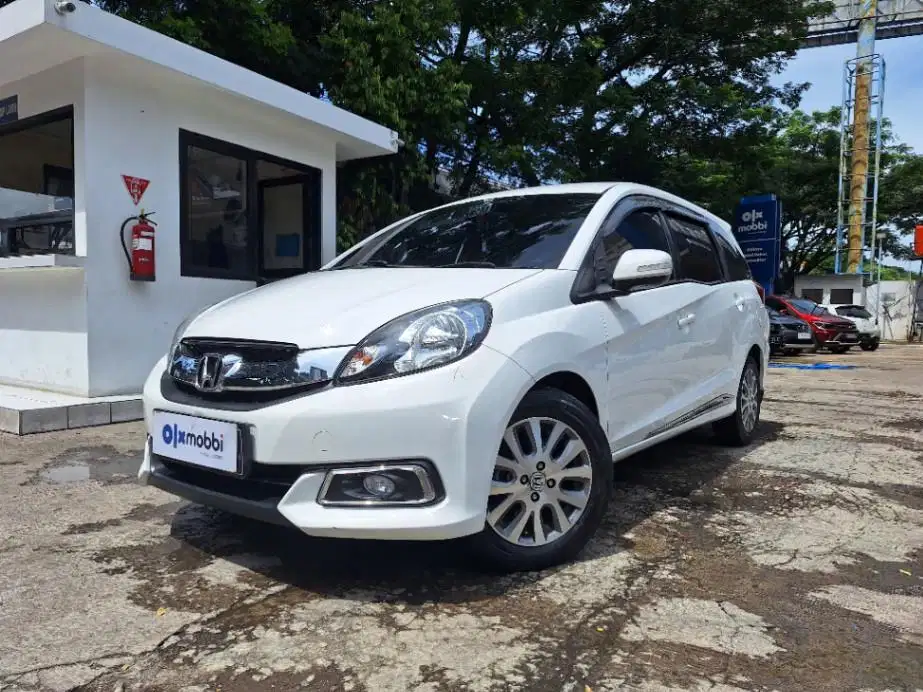 DP Murah Honda Mobilio  1.5 E Bensin-AT 2014 Putih