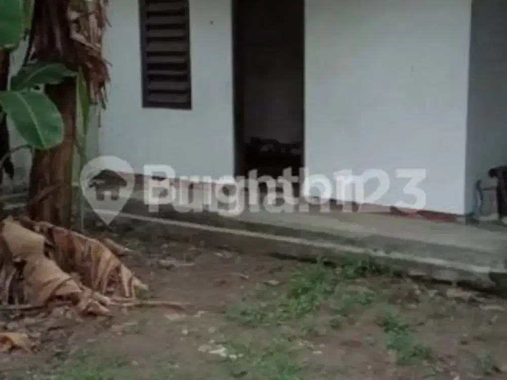 TANAH BONUS ADA BANGUNAN DKOMPLEK SAWIT SARI JL RING ROAT UTARA  SLEMAN