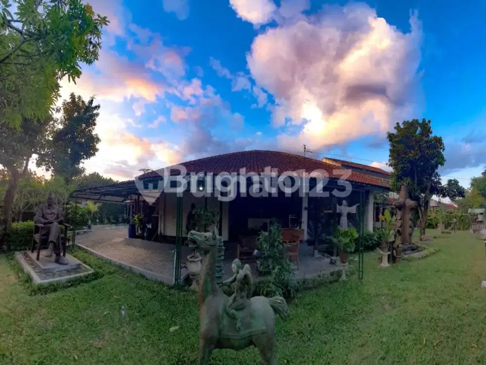 DIJUAL RUMAH 2 LANTAI SANGAT STRATEGIS DI JL KUSUMANEGARA YOGYAKARTA