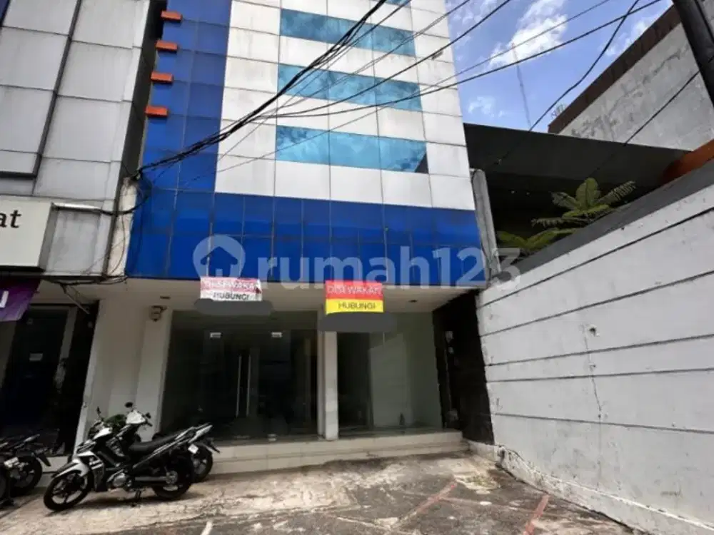 Ruko di Jl. Melawai Raya No. 72, Kebayoran Baru - Jakarta Selatan