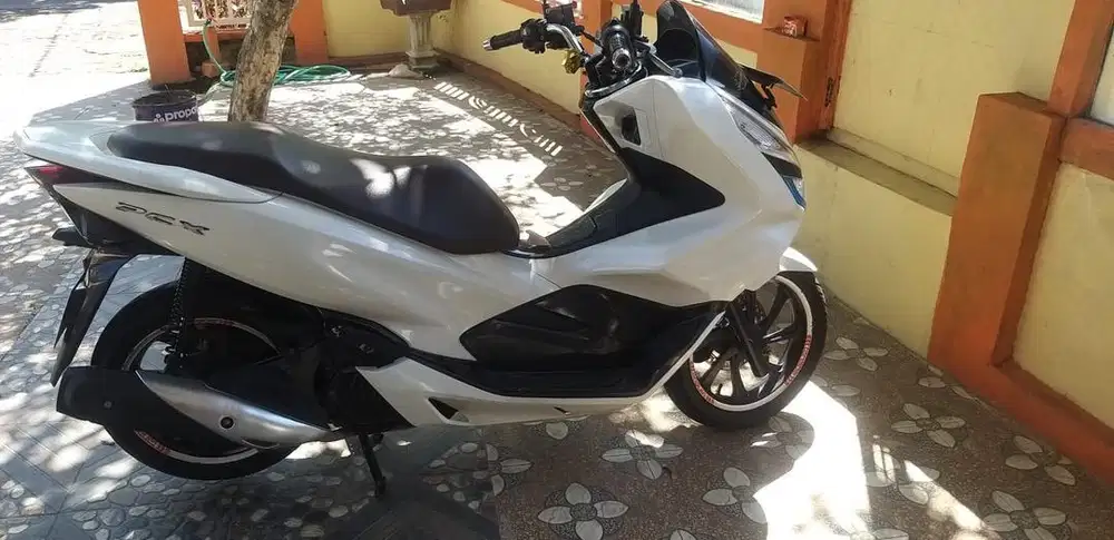 Honda PCX 150 2019 Putih Mulus – Surat Lengkap – 22 Juta Nego