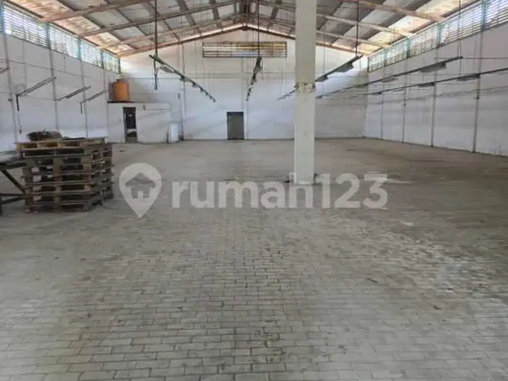 Disewakan Gudang Lokasi Strategis di Kapuk Raya