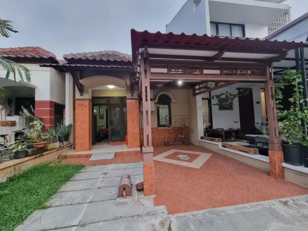Rumah Rapi dan Terawat Sutera Flamboyan Alam Sutera