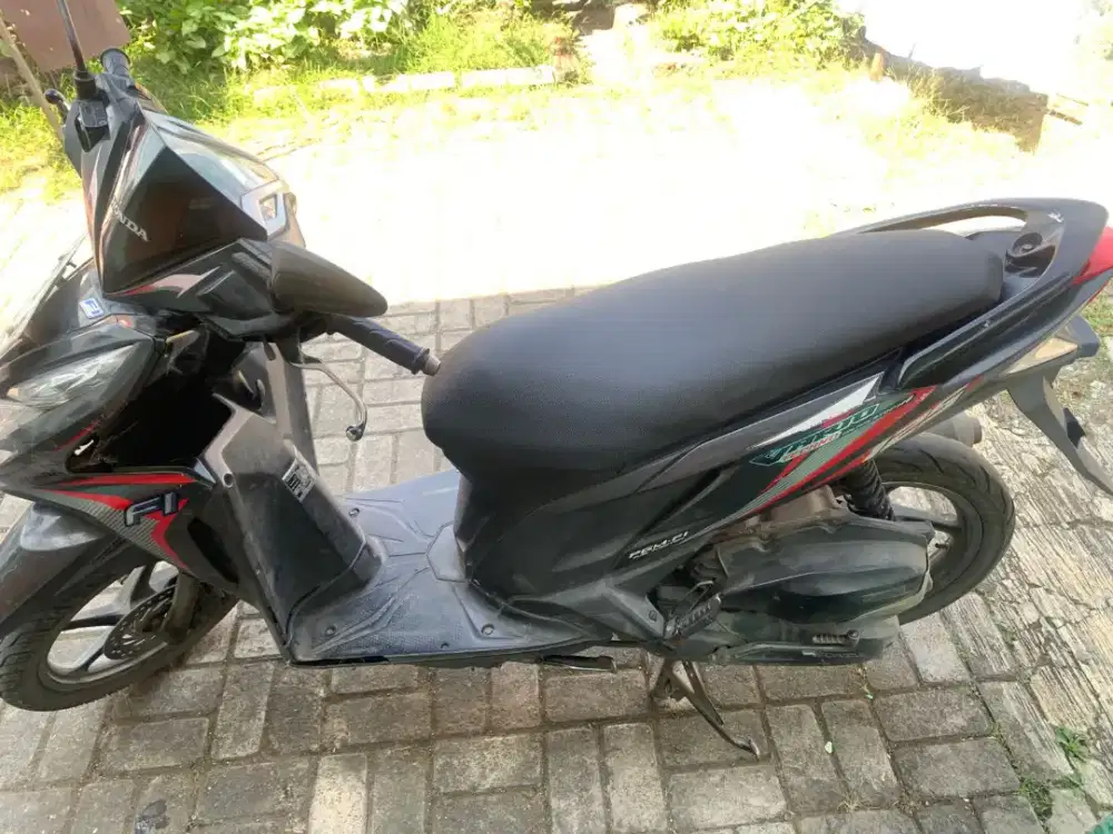 Dijual Vario 125 KZR ISS 2014 Plat T