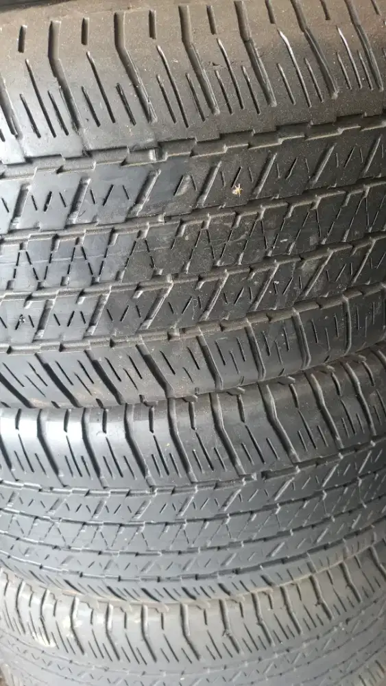 Ban 265 60 r18 bridgestone dueler fortuner pajero