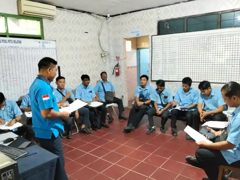 Loker driver taxi
