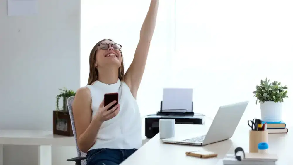 Digital Marketing dan IT Staff