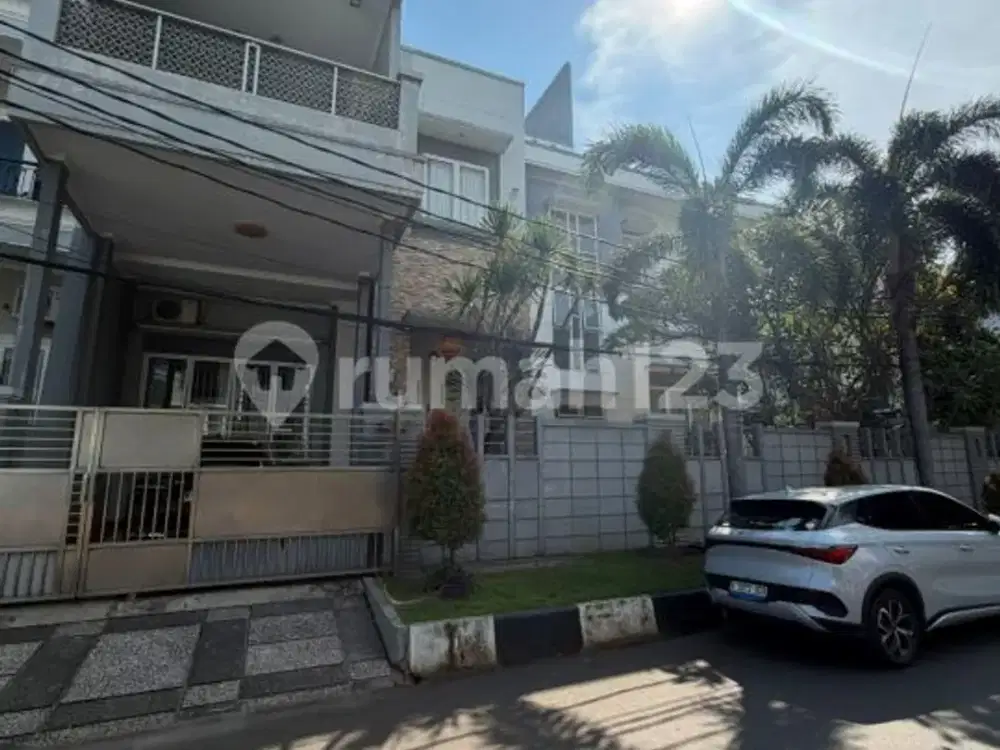 Rumah Cantik Furnish di Sunter Jakarta Utara