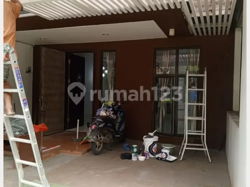 Dijual Cepat Rumah Mewah Modern Classic Siap Huni di BSD
