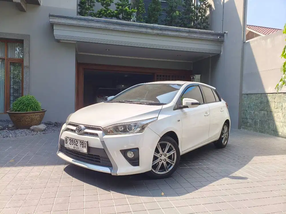 TOYOTA YARIS 1.5 G - AT TH. 2014 PUTIH