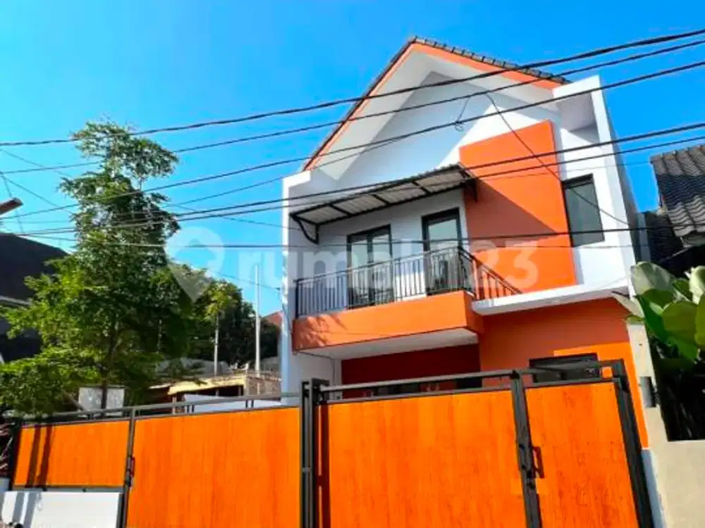 Rumah 2 Lantai Bagus Siap Huni di BSD Griya Loka Sektor 1.3