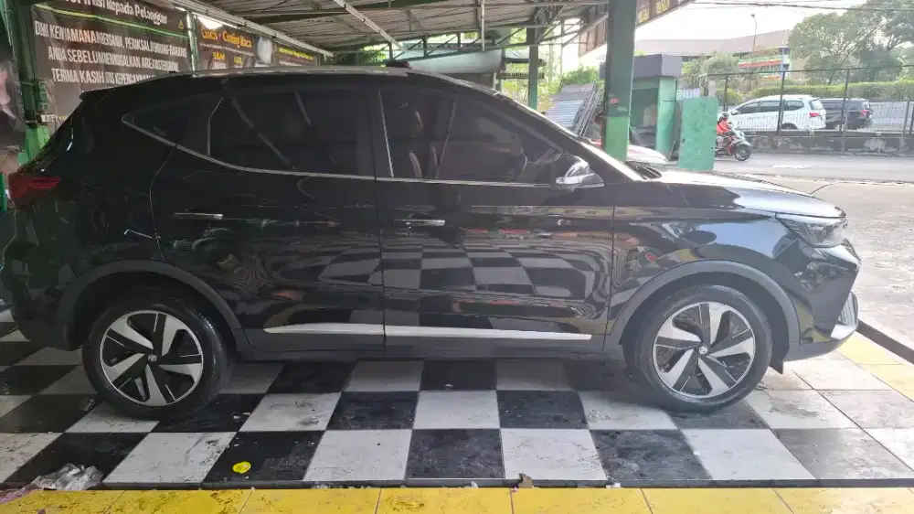 MG VS HEV Hitam - KM Rendah, Mulus, Siap Pakai!