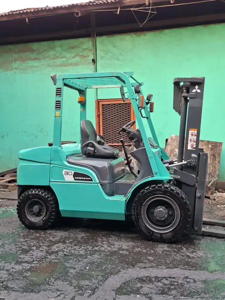 Forklift Mitsubishi 3 Ton,Manual,Tiang 3 Meter,Tahun 2020 (Fullori)