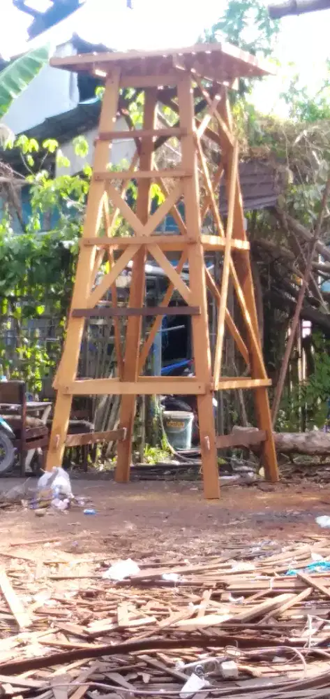 Kaki tandon menara ulin