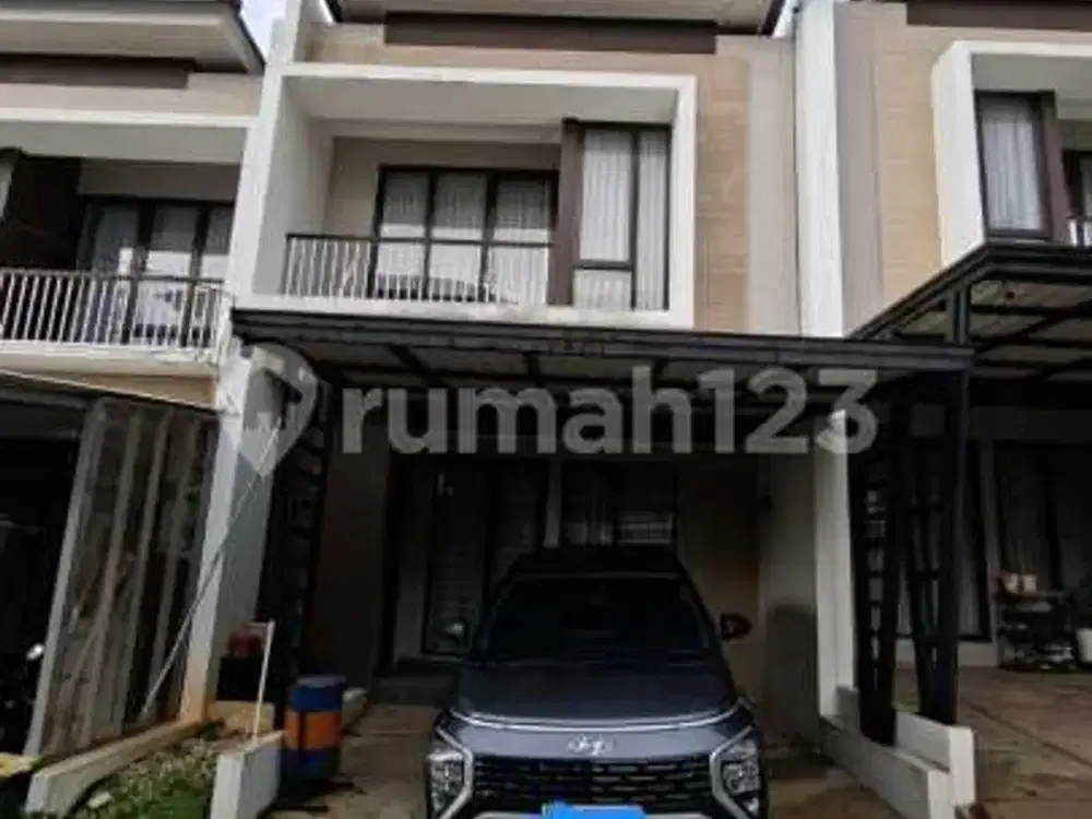 Rumah 2 Lantai Sudah Renovasi Siap Huni di Serpong