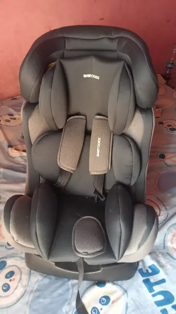 Jok mobil anak atau carset
